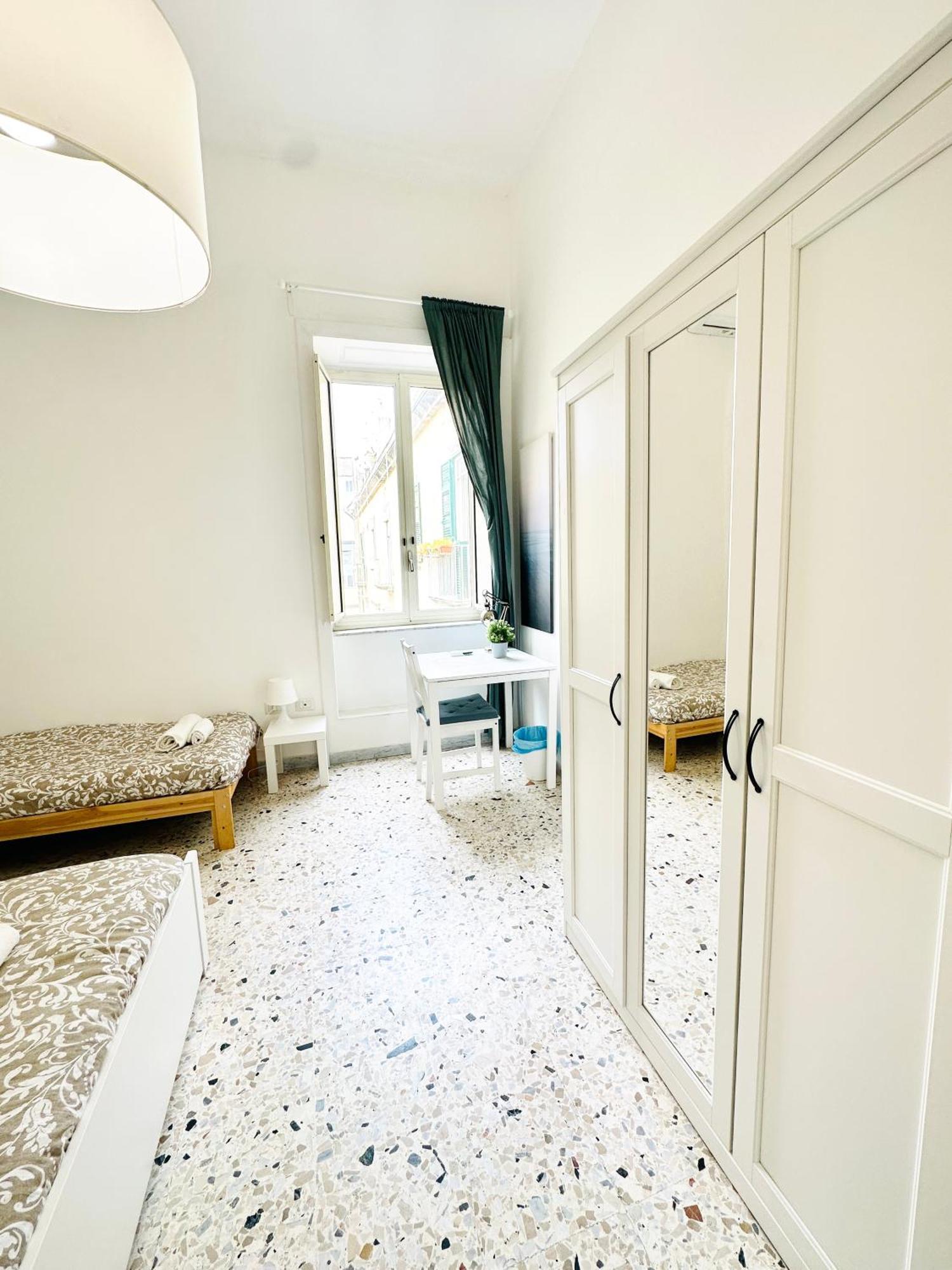 Residenza Caracciolo Gasthuis Napels